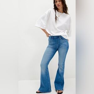 FREE PEOPLE We The Free Crvy Infinite Stretch Pull On Flare Jeans Size Small